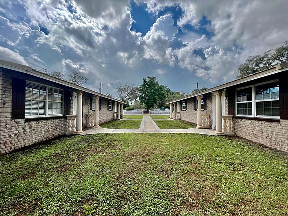 2nd image of 9318 Goldenrod Rd #B