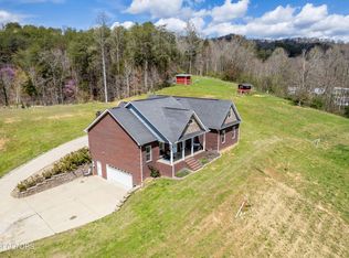 218 Coffey Ln, Rutledge, TN 37861