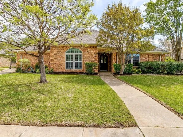 3716 Westview Dr, Bedford, TX 76021