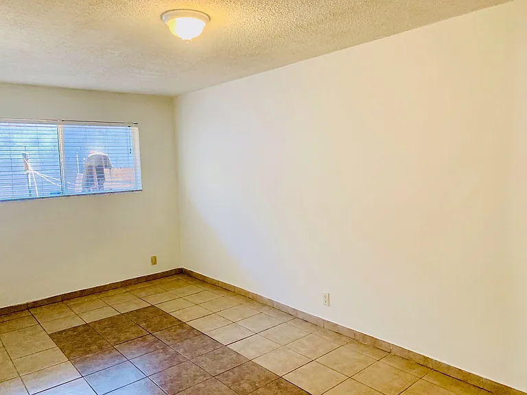 7107 N 53rd Ave — Photo 26