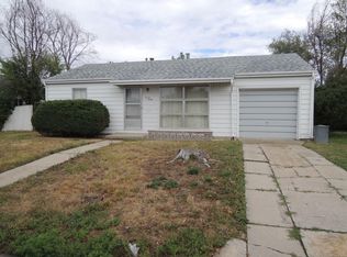 730 Macon St, Aurora, CO 80010