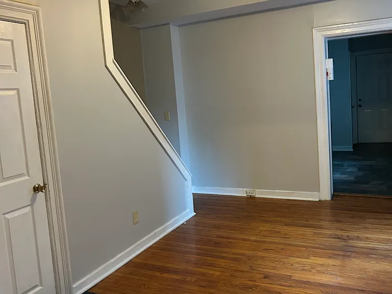 182 Miami Ave — Photo 16