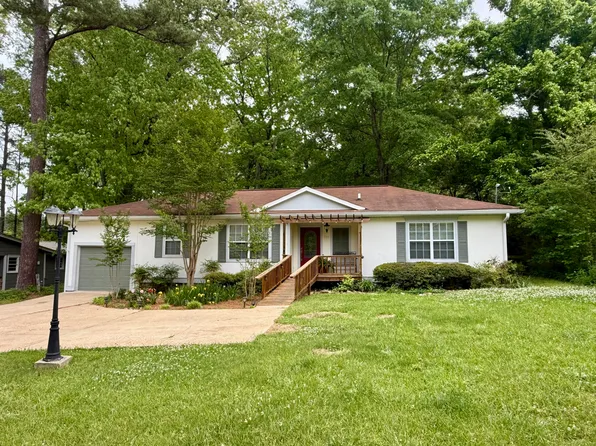 114 Jackson Ave, Louisville, MS 39339