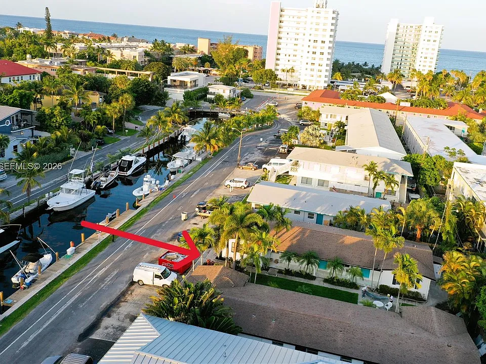 3210 Canal Dr #8