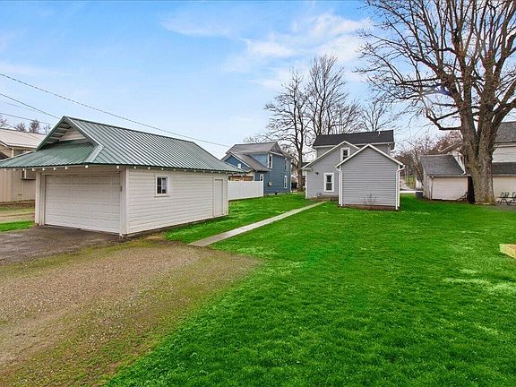 2nd image of 309 N Detroit St