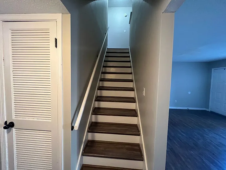 9007 Mahogany Row SE — Photo 5