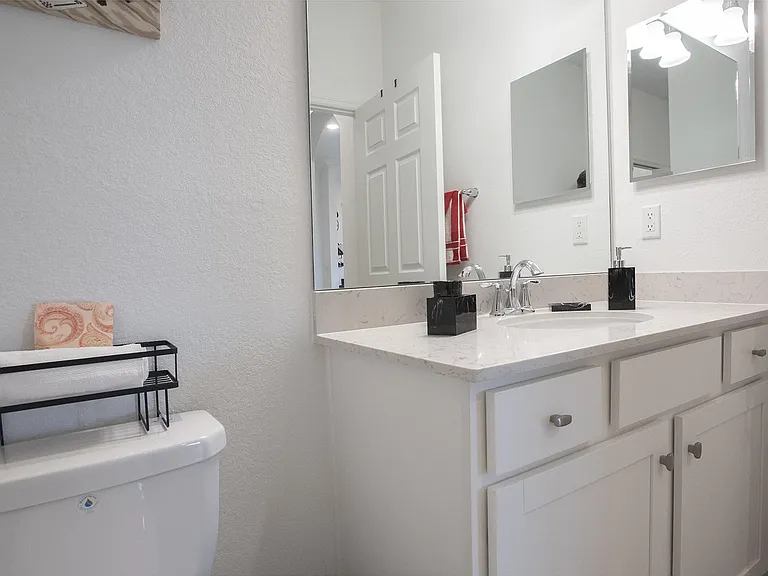 18028 Gawthrop Dr #404 — Photo 21