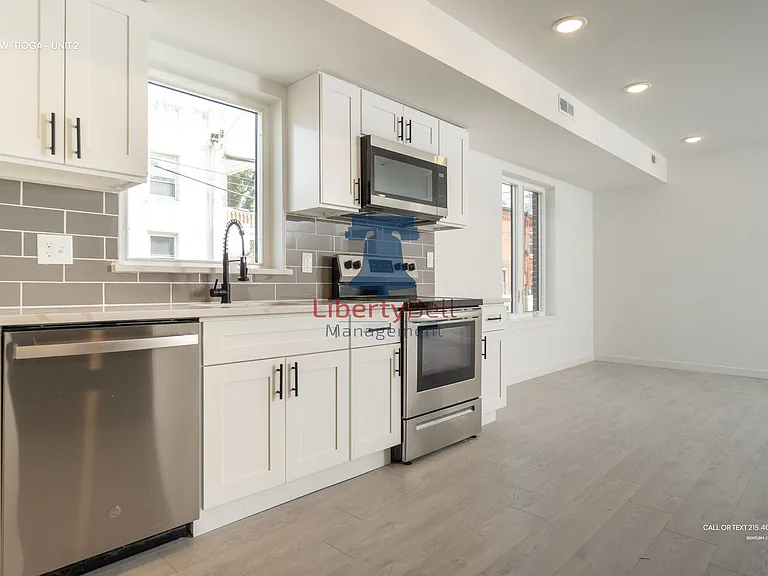 1800 W Tioga St #4 — Photo 8