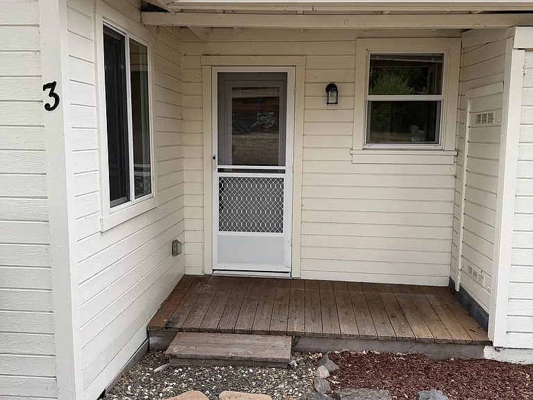1365 Dawn Hill Rd — Photo 3