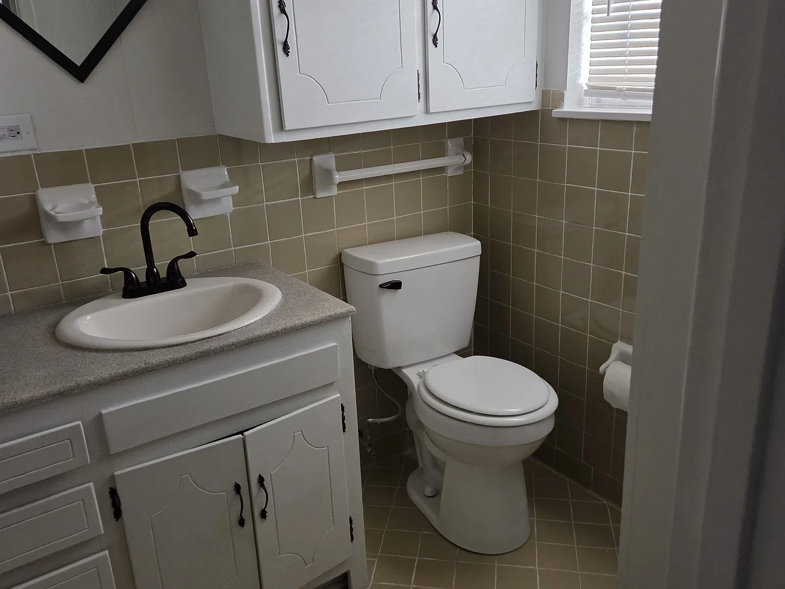 217 Parkins St — Photo 4
