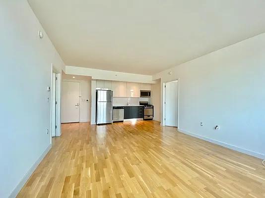 Rented by Astoria Realty | media 2