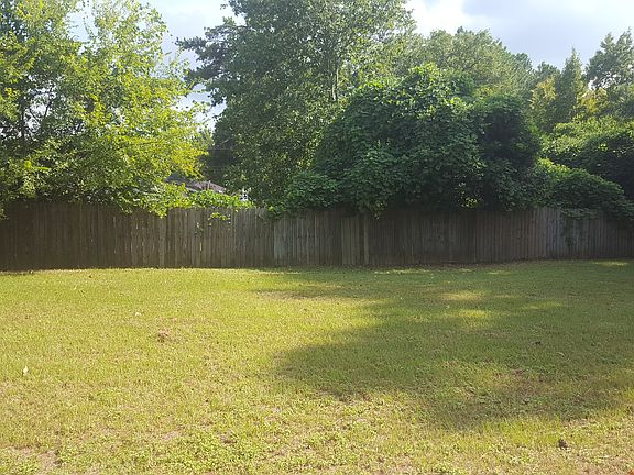 3rd image of 237 W Wynngate Dr