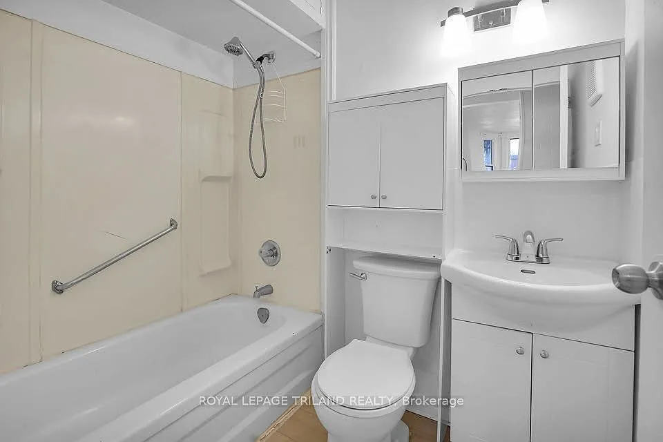 1 bed, $1,300 — Photo 4