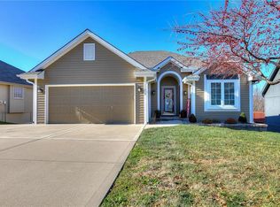 11218 N Lewis Ave, Kansas City, MO 64157