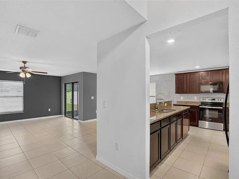 1115 Wynnmere Walk Ave — Photo 11