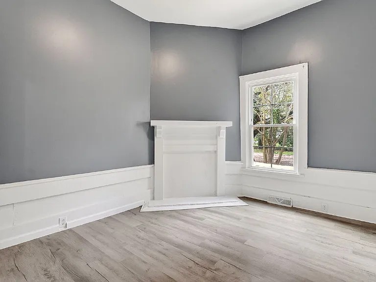 409 Meadow Rd — Photo 15