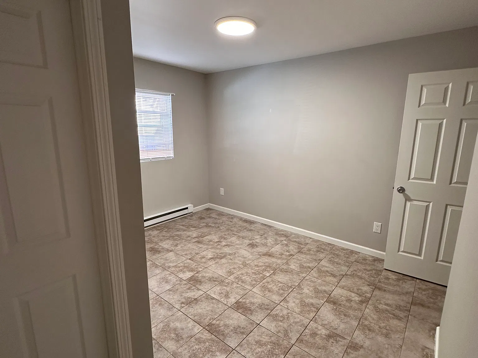 1 bed, $1,385 — Photo 2