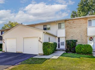 509 Jill Ln, Bolingbrook, IL 60440