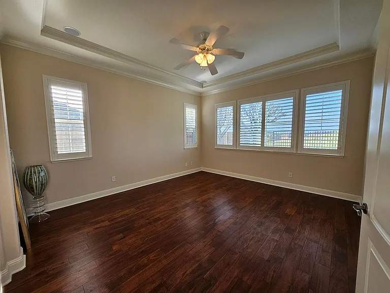 2046 Stockman Cir — Photo 10