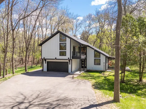 6145 Apple Rd, Shorewood, MN 55331