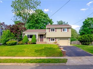 1726 Wickford Rd, South Plainfield, NJ 07080