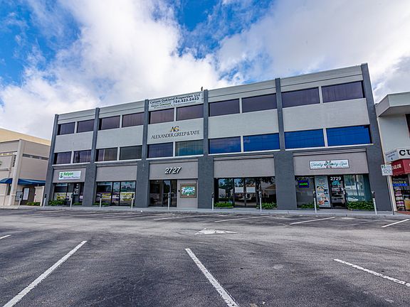 3rd image of 2727 E Oakland Park Blvd #202