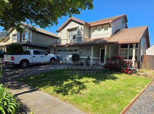 1736 Burgundy Ct, Petaluma, CA 94954