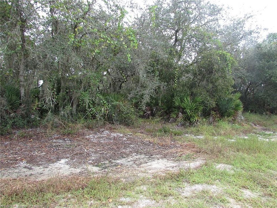 2nd image of 4660 Shad Dr