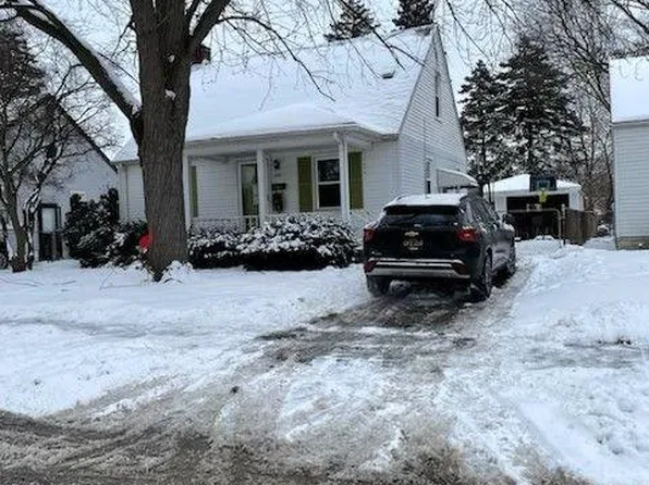 3755 Westpoint St, Dearborn, MI 48124