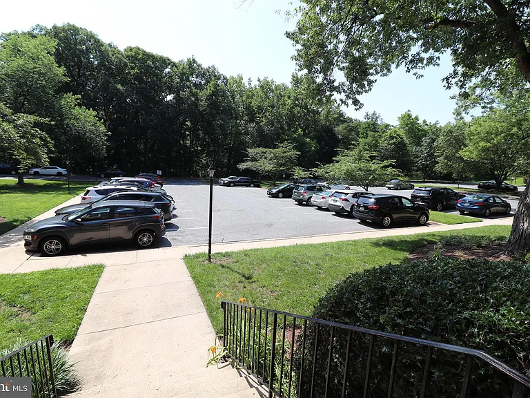 6008 Westchester Park Dr #301 — Photo 14