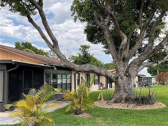 5th image of 3916 Thunderbird Hill Cir