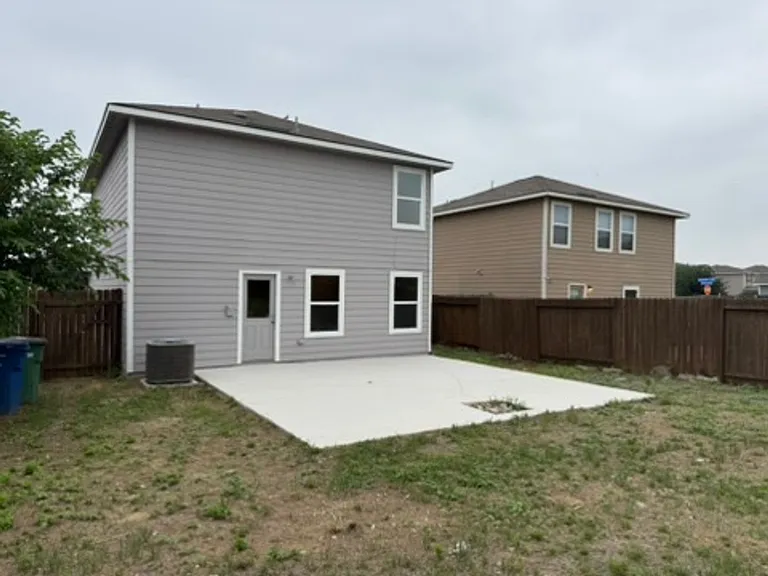 2906 Lavender Mdw — Photo 13