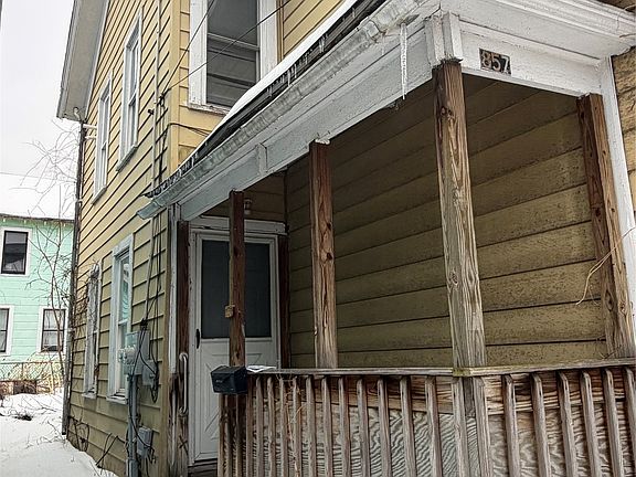 4th image of 857 E 21st St