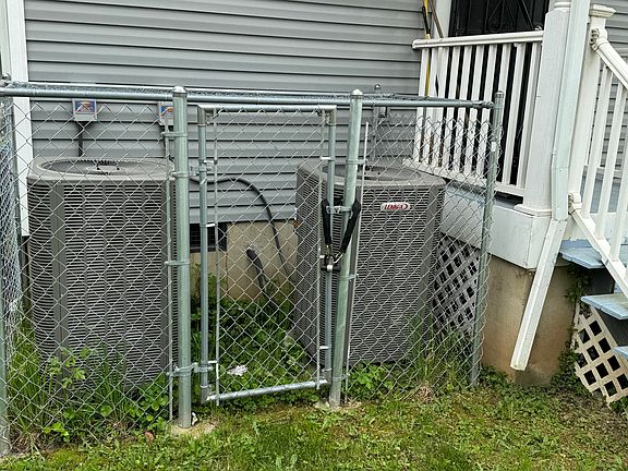5th image of 417 Harrison Ave NW