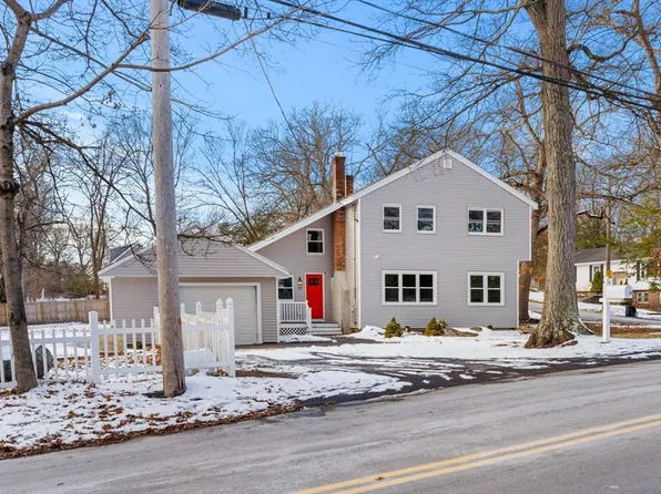 22 Linwood Ave, North Reading, MA 01864