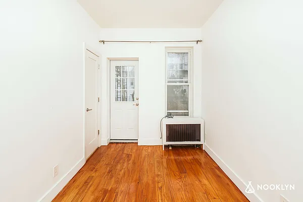 Rented by Nooklyn NYC LLC | media 16