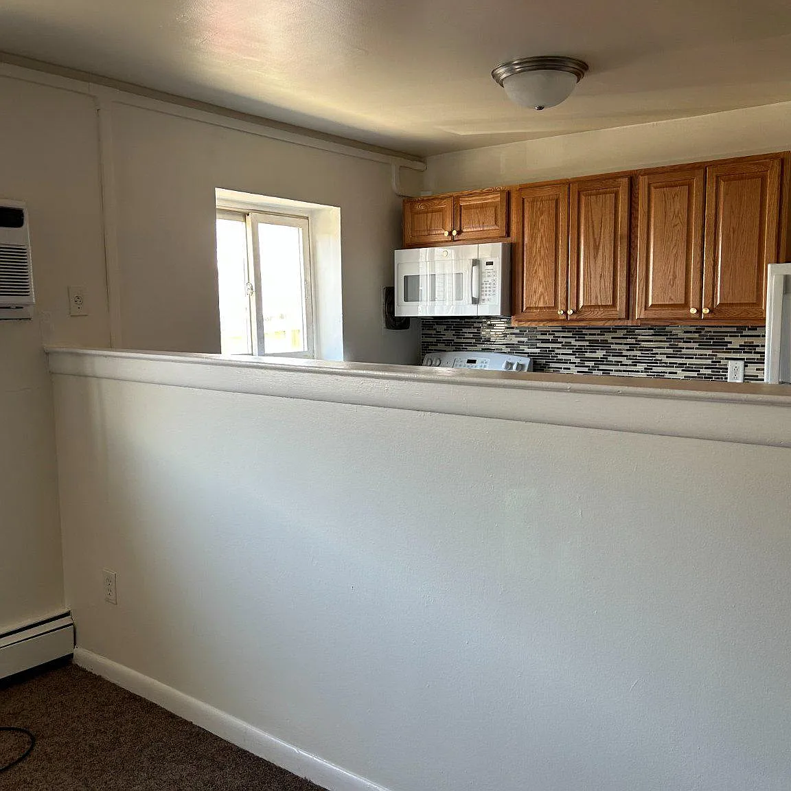 2 bed, 1.0 bath, 800 sqft, $1,400 — Photo 3