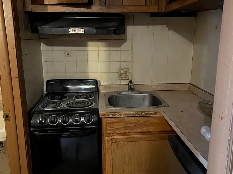 224 N College St #224 — Photo 8