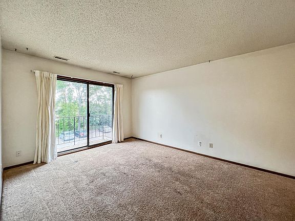3rd image of 515 S 4th St #36
