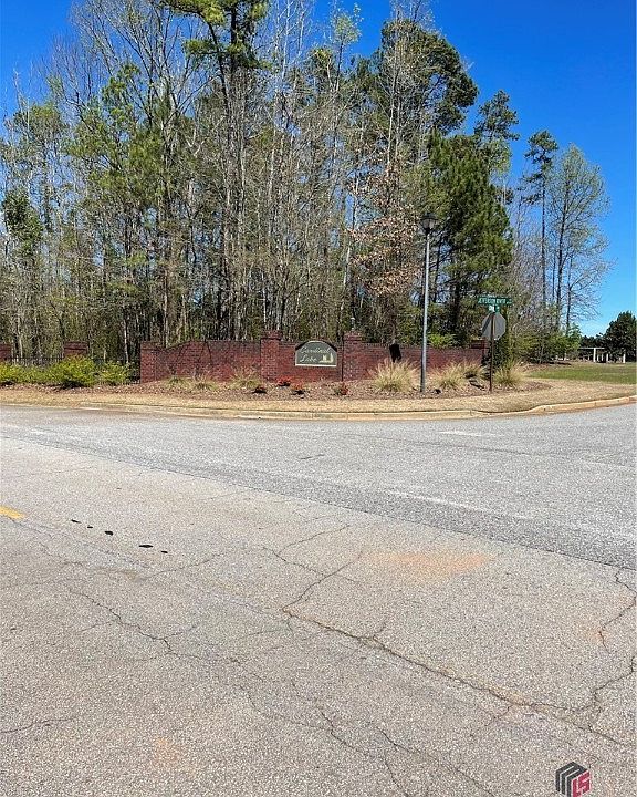 1st image of 548 Honey Suckle Court