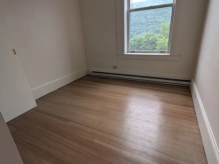 79-93 S Main St #79-93M — Photo 13