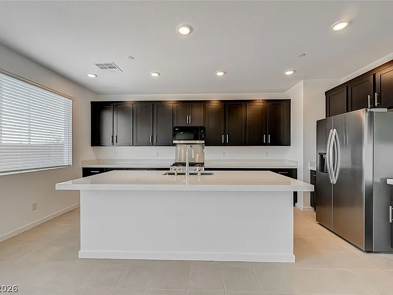324 Lupton Ave — Photo 26