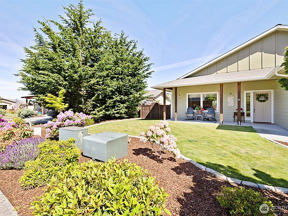 3rd image of 1325 Eckard Avenue