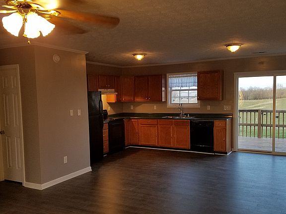 4th image of 306 Hundley Ln