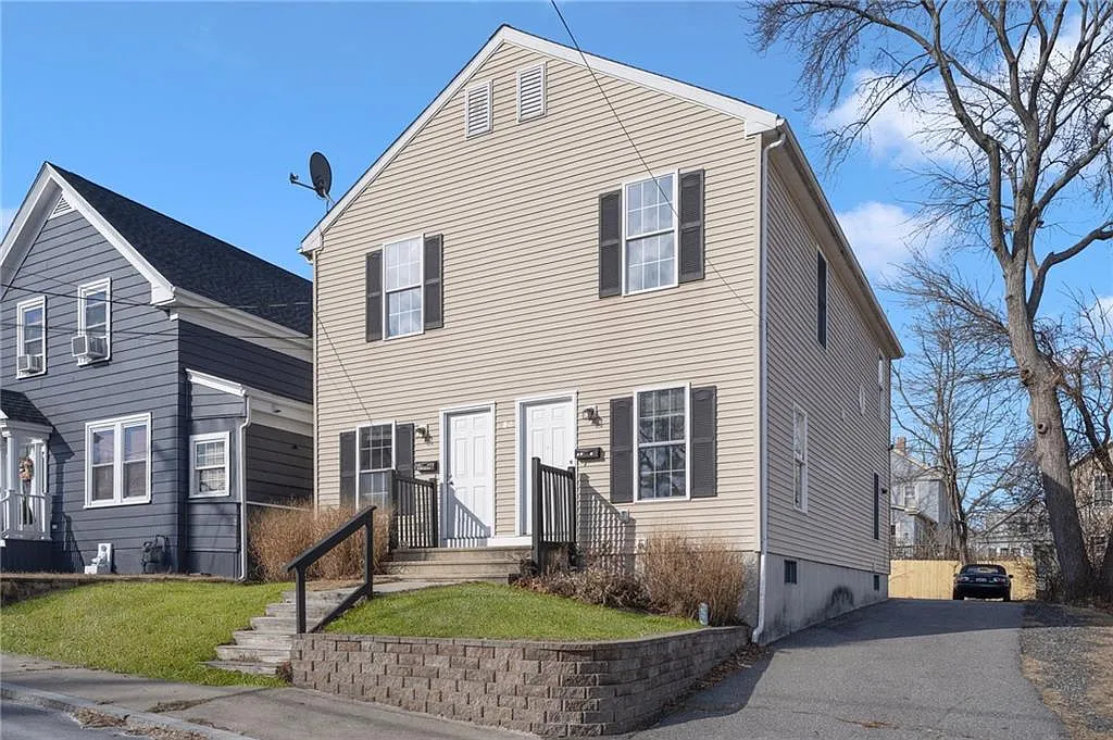 2 bed, 1.5 bath, 1560 sqft, $2,250 — Photo 1