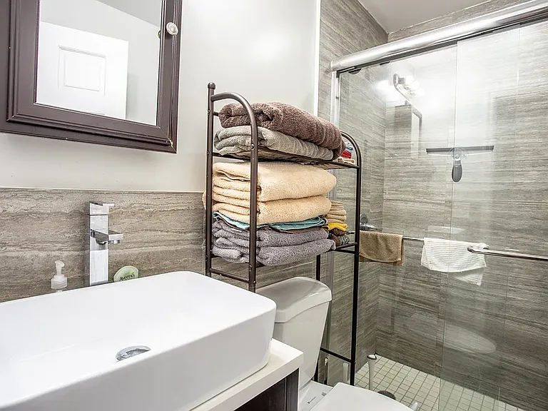 225 Rogers Ave #2 — Photo 7