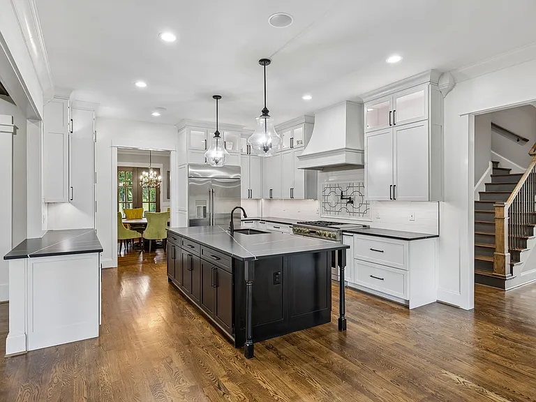 8231 Glover Dr — Photo 15
