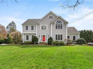 21 Still Meadow Pl, Fairfield, CT 06824