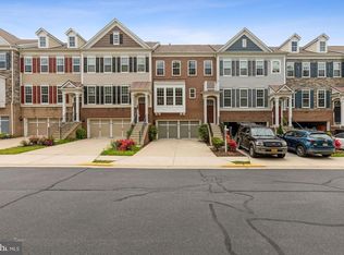43585 White Cap Ter, Chantilly, VA 20152