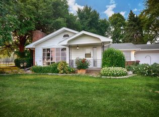 8123 W Smithville Rd, Peoria, IL 61607